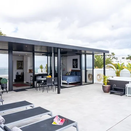 Daire Luxury Penthouse Panoramic Ocean Views 2bedroom With Jacuzzi