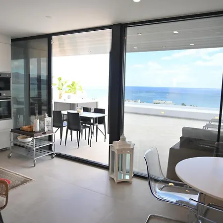 Luxury Penthouse Panoramic Ocean Views 2bedroom With Jacuzzi Daire