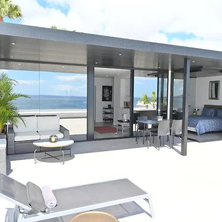 Apartment Luxury Penthouse Panoramic Ocean Views 2bedroom With Jacuzzi